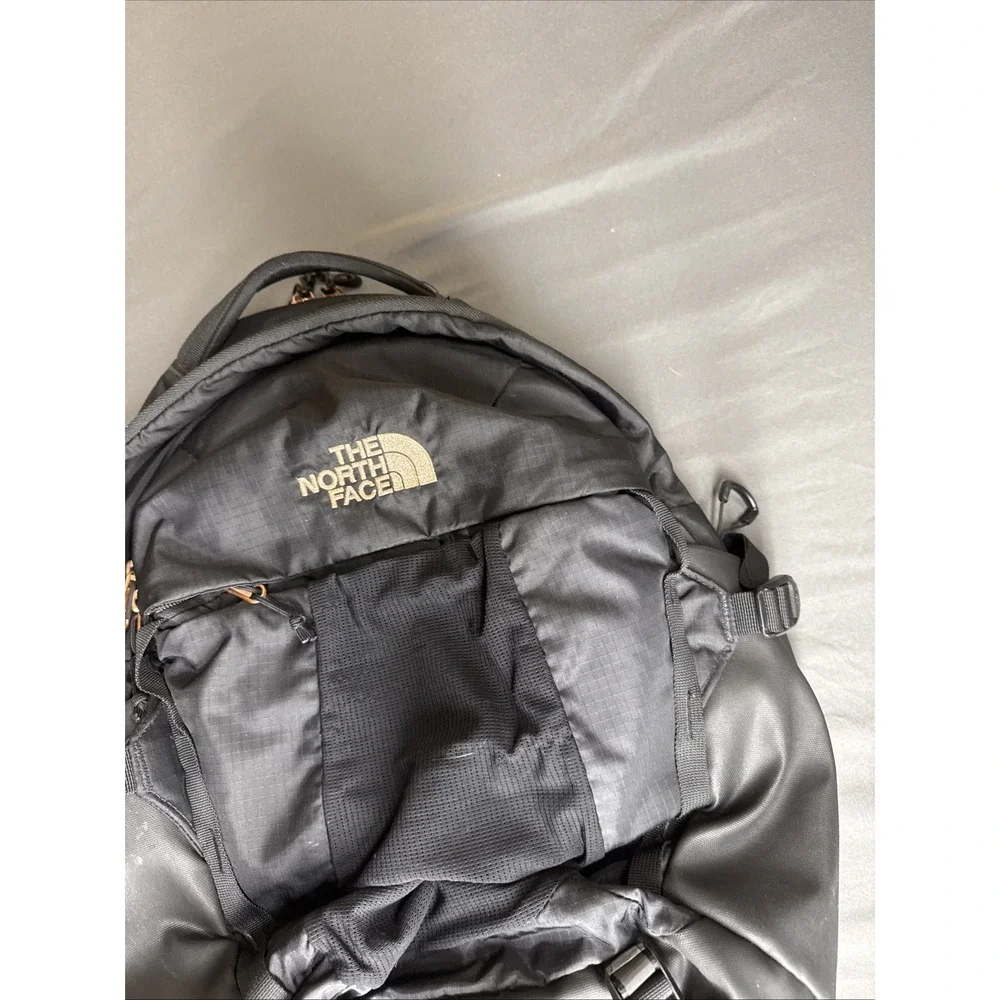 The North Face Women's‎ Recon Luxe Backpack, TNF Black/Burnt Coral, OS - USED